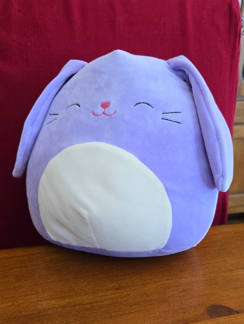 Squishmallows  Lavender Bunny Plush with Cream Belly. With Original Tags